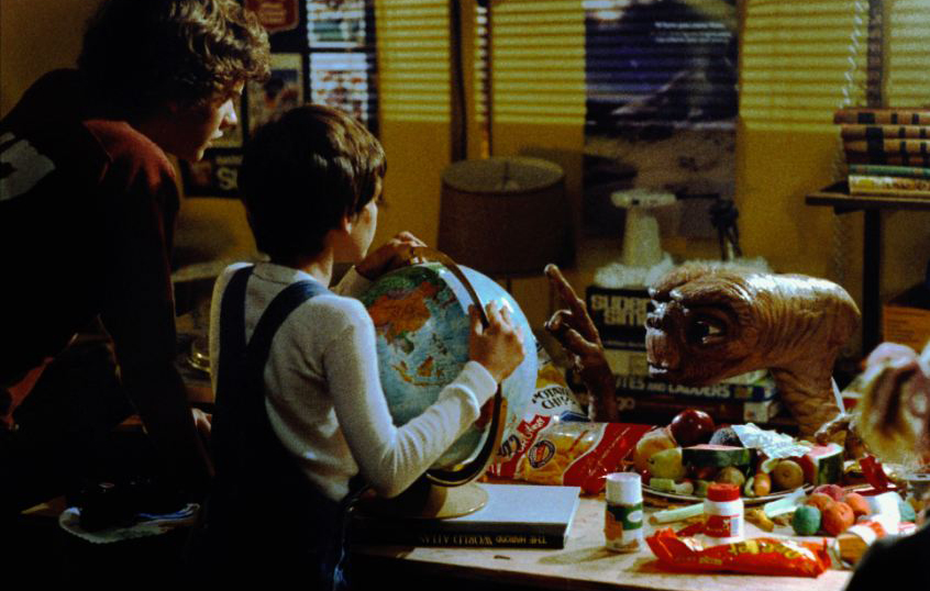 E.T-Reeses-pieces