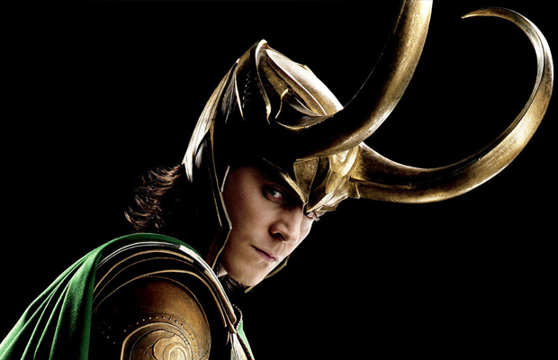 Le kitsch a ses superpouvoirs : les leggings de Loki | Spotern
 Tom Hiddleston Loki Avengers Wallpaper